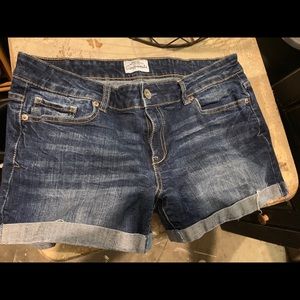 Aeropostale denim shorts size 11/12
